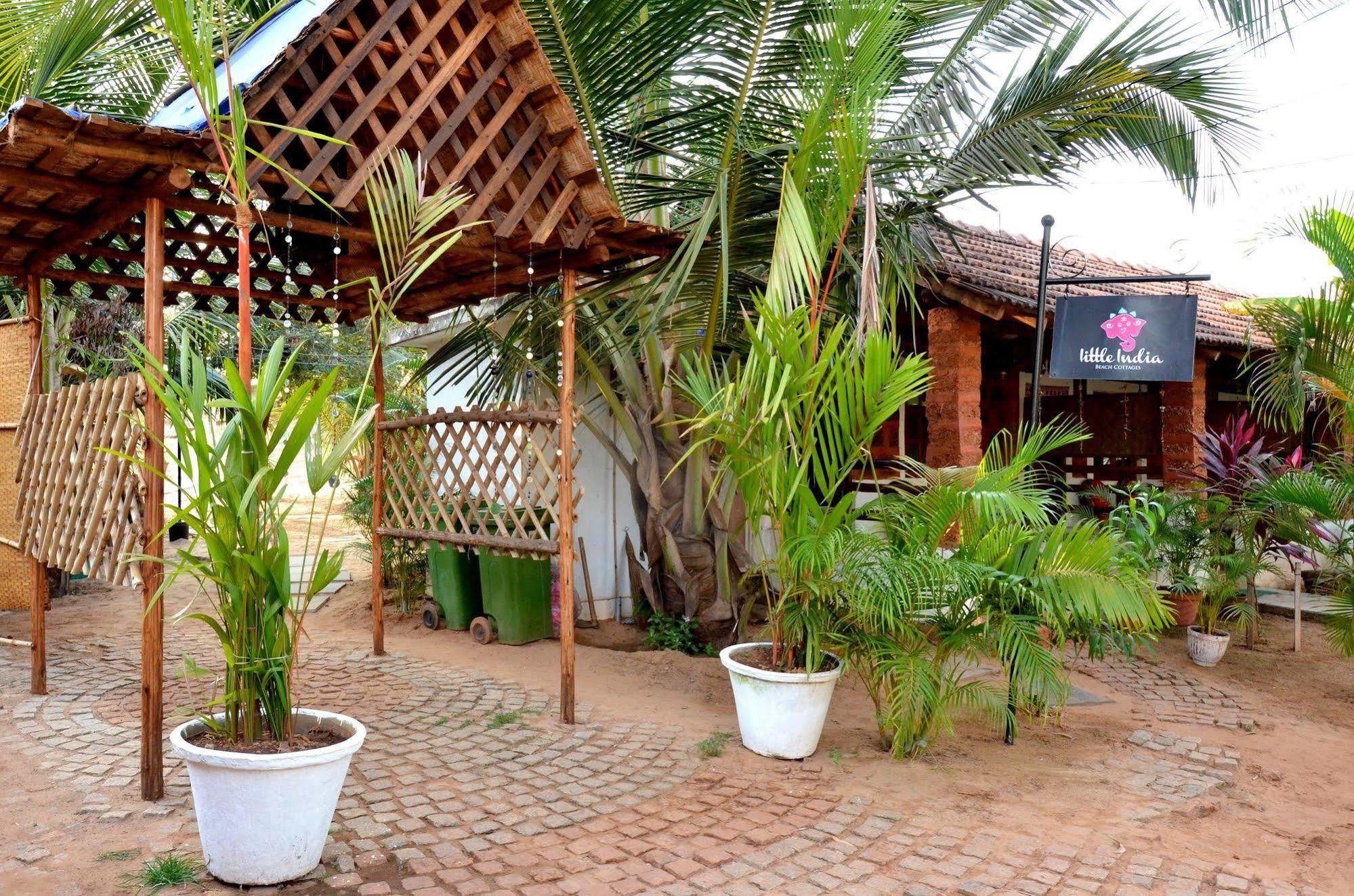 Little India Beach Cottages Baga Kültér fotó